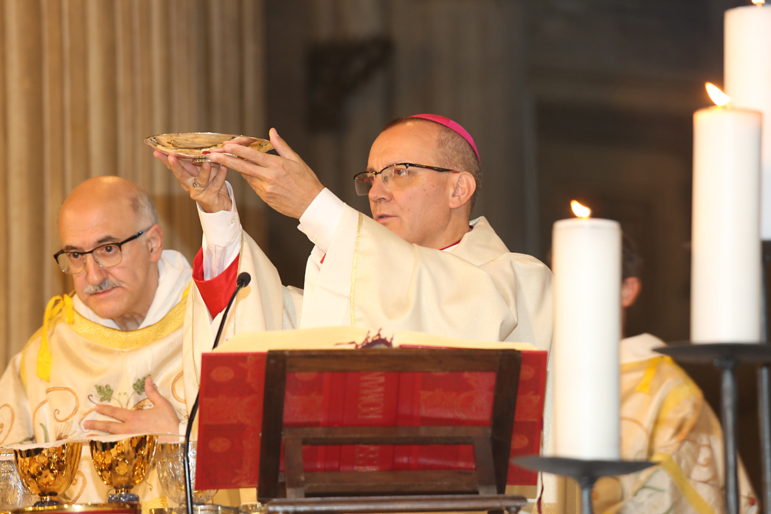 Monsignor Marco Prastaro Vescovo di Asti_305.jpg